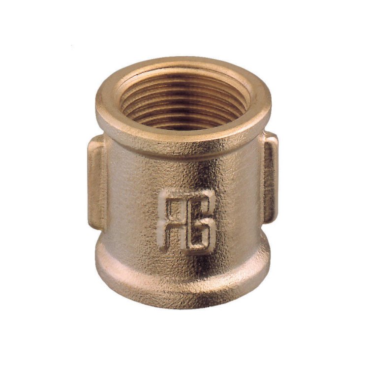 Guidi Brass Equal Socket F 4 in Guidi Brass Equal Socket F 4 in