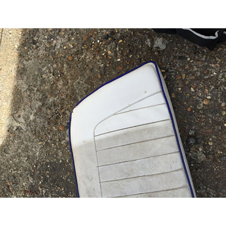 August Race™ Marine Vinyl Bright - 1L August Race™ Marine Vinyl Bright - 1L